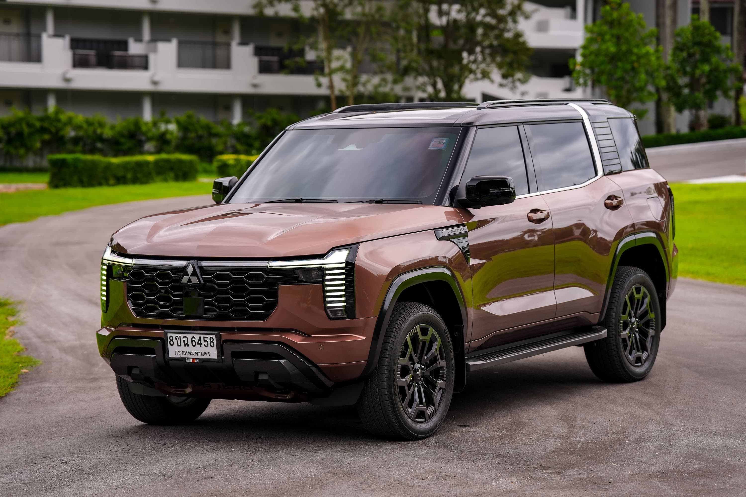 เปิดตัวแล้ว รถใหม่ All-New Mitsubishi Pajero ในไทย ค่าตัวเริ่ม 1,499,000 บาท
