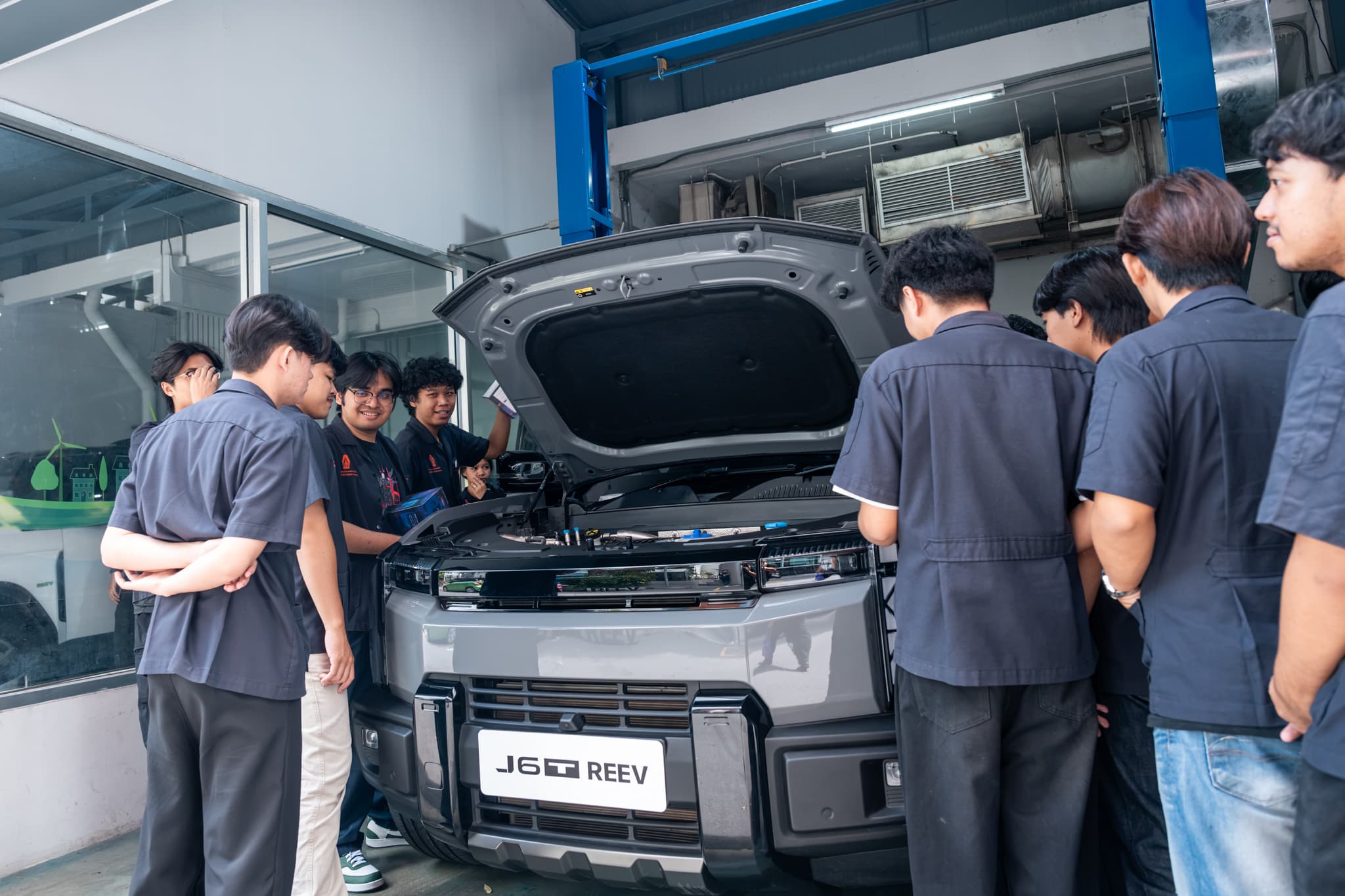OMODA & JAECOO ตอกย้ำความเป็นผู้นำเทคโนโลยี REEV ในไทย ขับเคลื่อนโครงการ Future Talent Academy สู่มหาวิทยาลัยชั้นนำ วางร