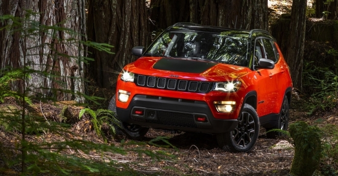 ภาพแรก Jeep Compass ปี 2017 เอสยูวีไซส์เล็ก ก่อนเปิดตัว LA Auto Show