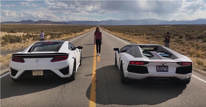 Acura NSX ปะทะ Lamborghini Aventador Pirelli Edition ใคร WIN