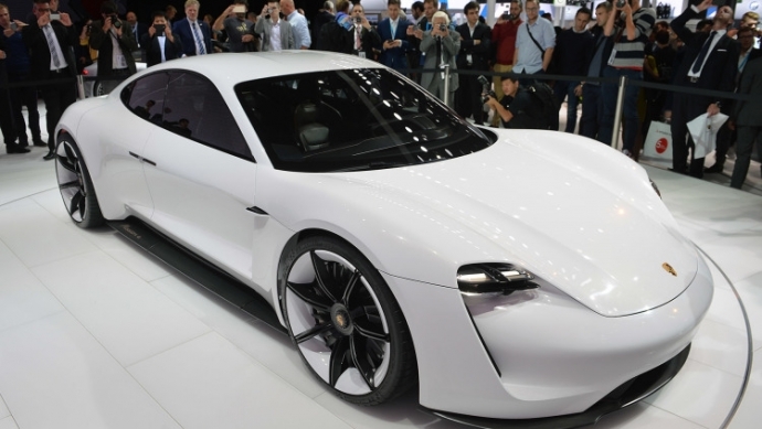 CEO ของ Porsche เผย คาดยอดขาย Mission E ไว้ปีละ 20,000 คัน